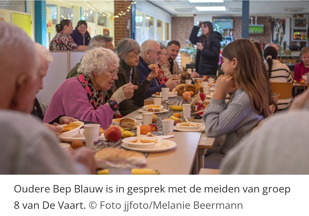 🌟Kerstlunch bij De Vaart verbindt ouderen en jongeren